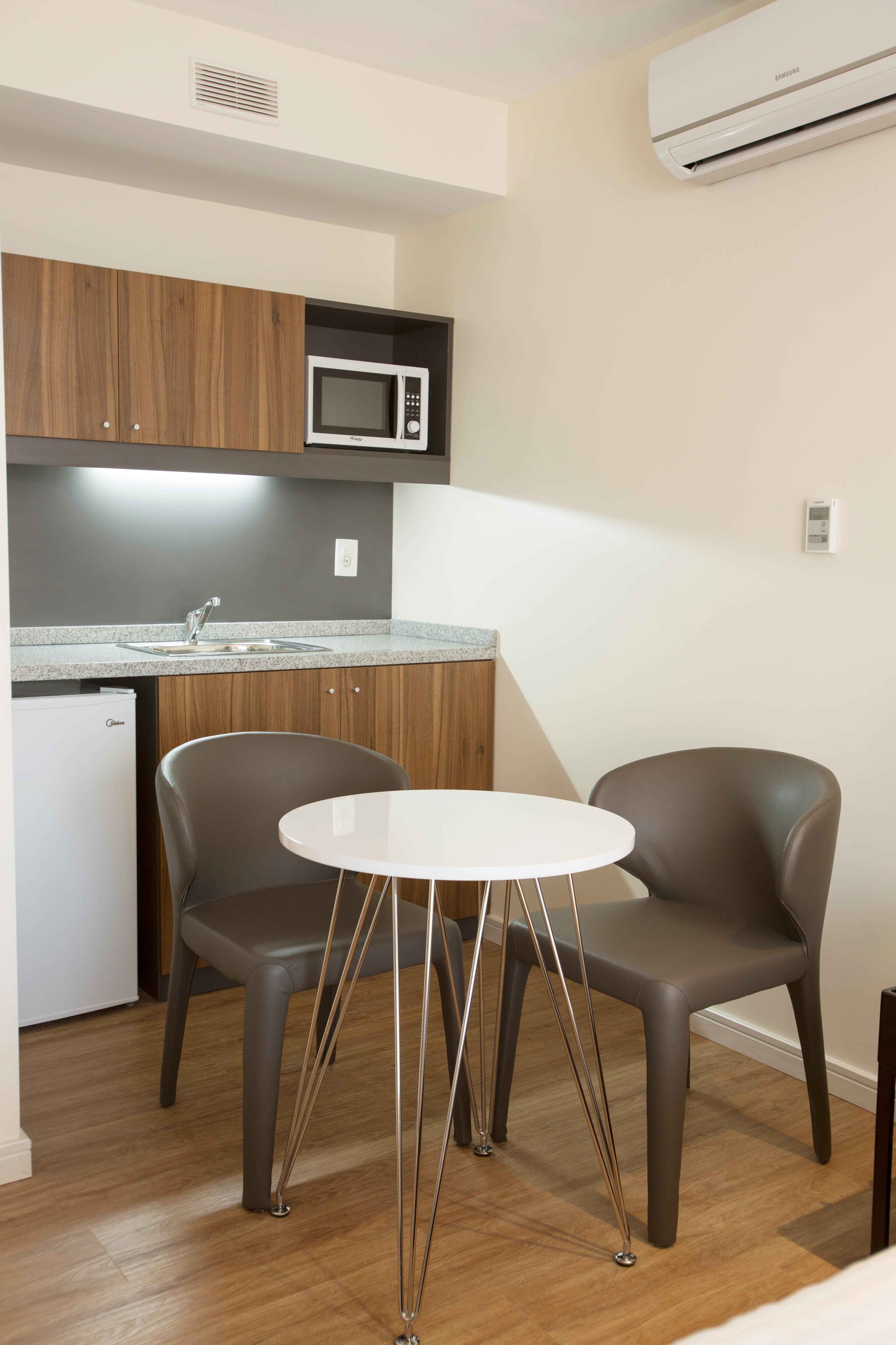 Regency Way Montevideo Hotel Екстер'єр фото