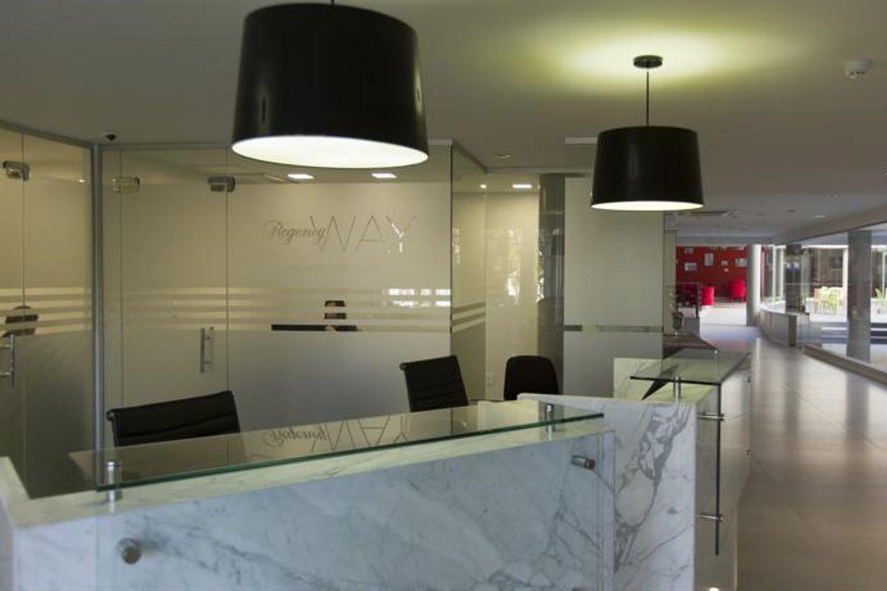Regency Way Montevideo Hotel Екстер'єр фото