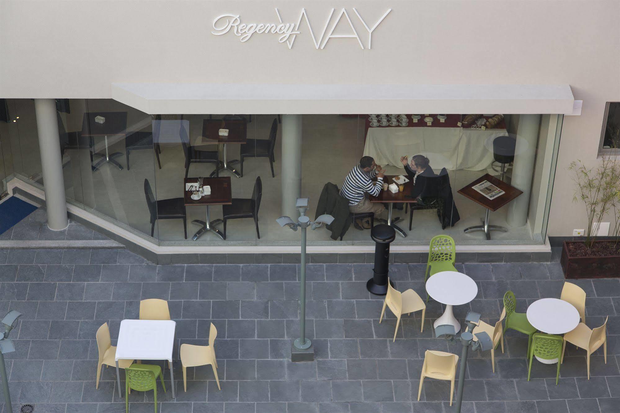 Regency Way Montevideo Hotel Екстер'єр фото